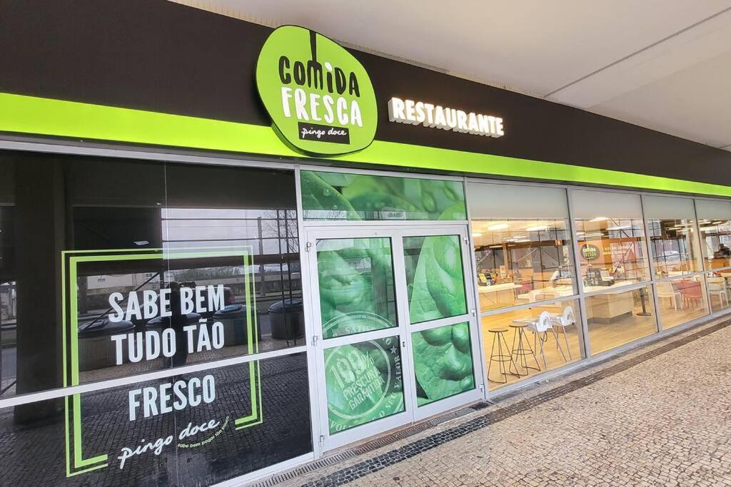 Ao Lado Da Estacao Do Metro! Lejlighed Vila Nova de Gaia Eksteriør billede